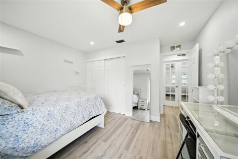 House in Safety Harbor, Florida 3 bedrooms, 131.92 sq.m. № 1888525 - photo 15