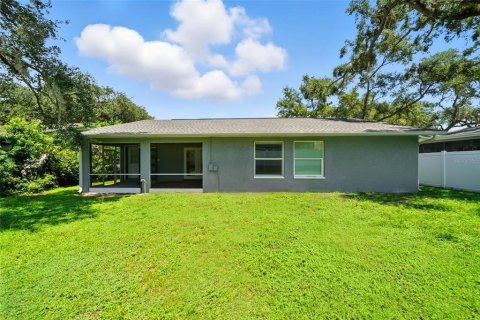 House in Safety Harbor, Florida 3 bedrooms, 131.92 sq.m. № 1888525 - photo 21