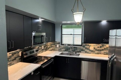 House in Gainesville, Florida 3 bedrooms, 139.45 sq.m. № 2235522 - photo 3
