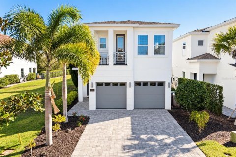 Villa ou maison à Four Corners, Floride 6 chambres, 309.18 m2 № 2401033