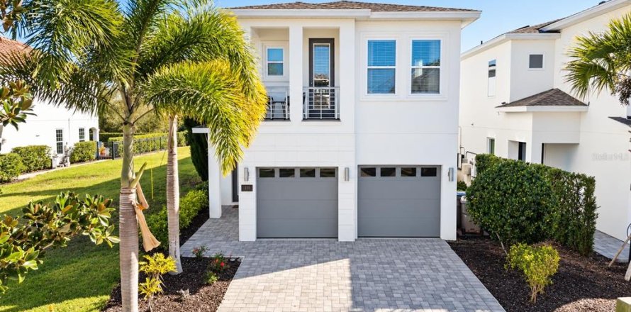Villa ou maison à Four Corners, Floride 6 chambres, 309.18 m2 № 2401033