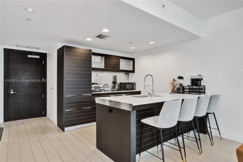 Condominio en venta en Miami, Florida, 1 dormitorio, 76.37 m2 № 1704183 - foto 5