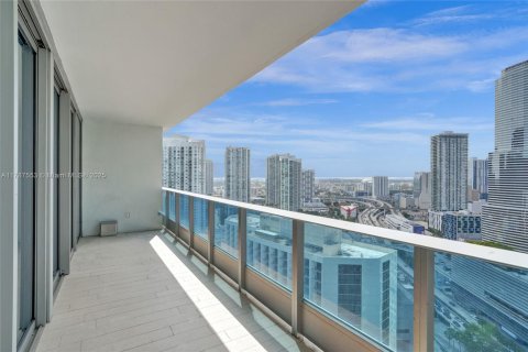 Condominio en venta en Miami, Florida, 1 dormitorio, 76.37 m2 № 1704183 - foto 8
