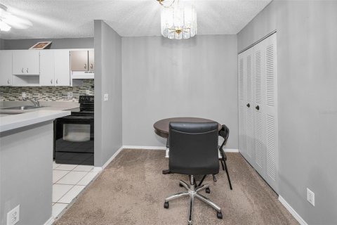 Condo in Palm Harbor, Florida, 1 bedroom  № 1839907 - photo 16