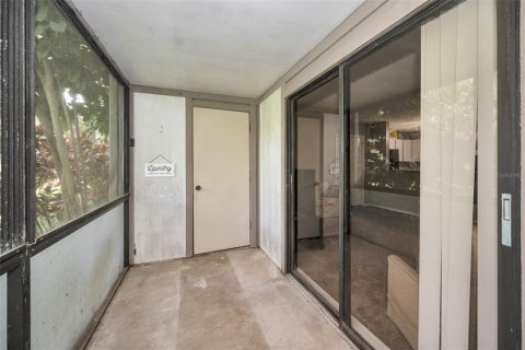 Condo in Palm Harbor, Florida, 1 bedroom  № 1839907 - photo 29