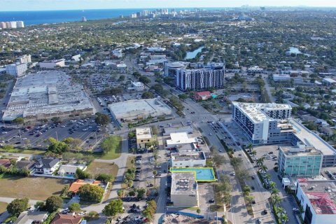 Commercial property in Fort Lauderdale, Florida № 2029994 - photo 12