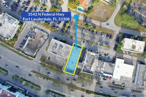 Commercial property in Fort Lauderdale, Florida № 2029994 - photo 8