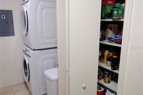 Condominio en venta en Gainesville, Florida, 2 dormitorios, 88.26 m2 № 1797931 - foto 12