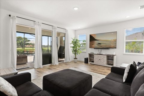 House in Tavares, Florida 4 bedrooms, 253.72 sq.m. № 1782211 - photo 23