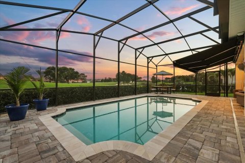 House in Tavares, Florida 4 bedrooms, 253.72 sq.m. № 1782211 - photo 3