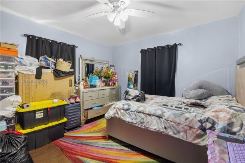 Villa ou maison à vendre à Fort Lauderdale, Floride: 2 chambres № 2059079 - photo 13