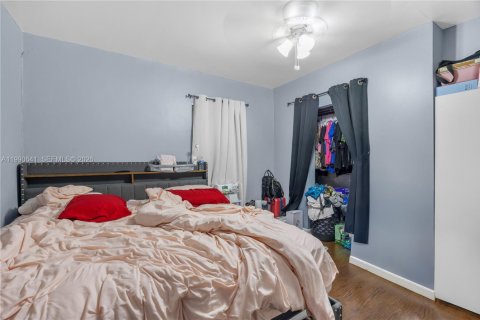 Villa ou maison à vendre à Fort Lauderdale, Floride: 2 chambres № 2059079 - photo 11