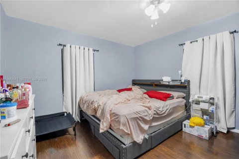 Villa ou maison à vendre à Fort Lauderdale, Floride: 2 chambres № 2059079 - photo 10
