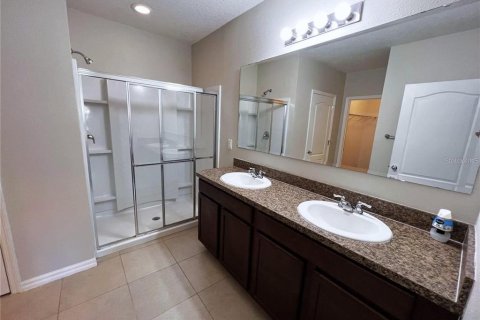 Casa en alquiler en Kissimmee, Florida, 4 dormitorios, 171.68 m2 № 1903315 - foto 22