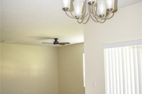 Casa en alquiler en Kissimmee, Florida, 4 dormitorios, 171.68 m2 № 1903315 - foto 15