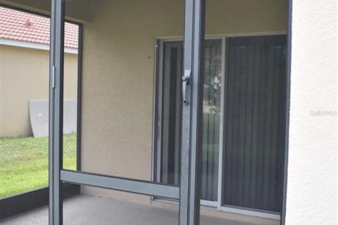 Casa en alquiler en Kissimmee, Florida, 4 dormitorios, 171.68 m2 № 1903315 - foto 25