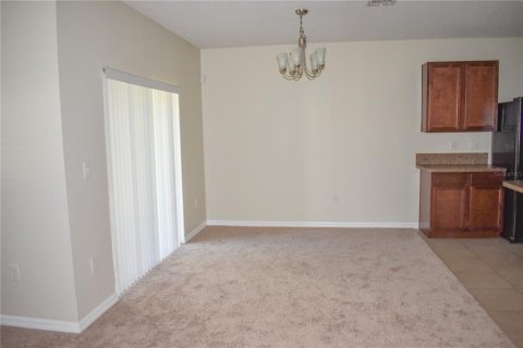 Casa en alquiler en Kissimmee, Florida, 4 dormitorios, 171.68 m2 № 1903315 - foto 10