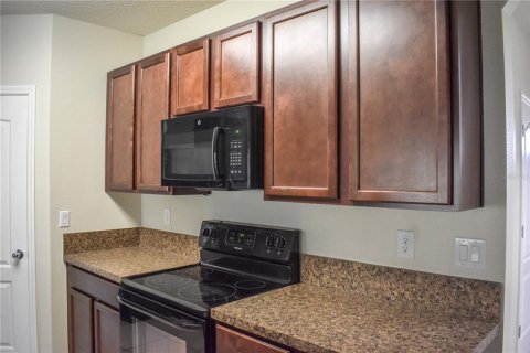 Casa en alquiler en Kissimmee, Florida, 4 dormitorios, 171.68 m2 № 1903315 - foto 12