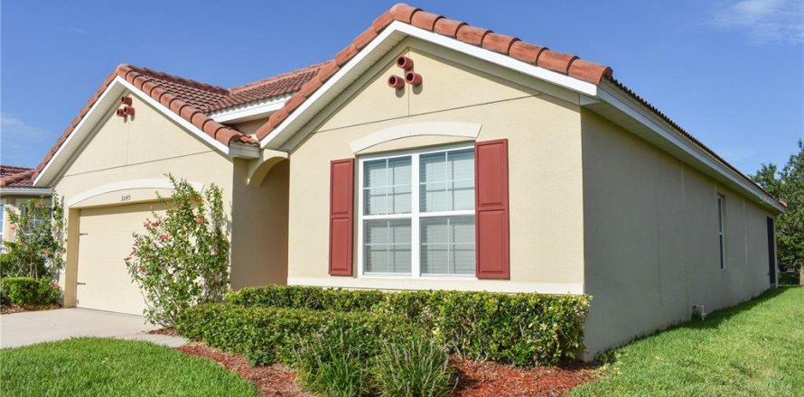 Casa en Kissimmee, Florida 4 dormitorios, 171.68 m2 № 1903315