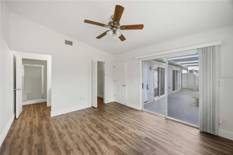 House in Punta Gorda, Florida 2 bedrooms, 99.41 sq.m. № 2150841 - photo 12