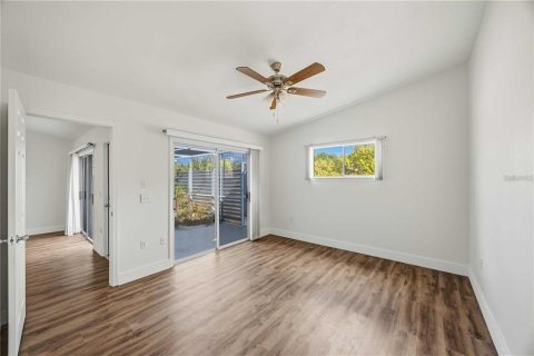 House in Punta Gorda, Florida 2 bedrooms, 99.41 sq.m. № 2150841 - photo 14