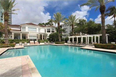 Condo in Aventura, Florida, 2 bedrooms  № 1947708 - photo 29