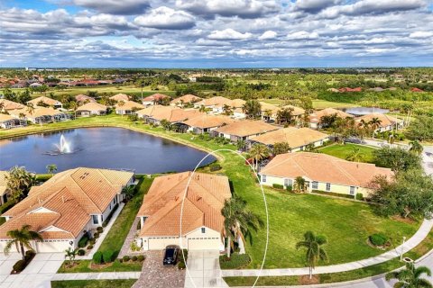 House in North Port, Florida 2 bedrooms, 124.58 sq.m. № 2156917 - photo 4
