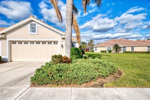 House in North Port, Florida 2 bedrooms, 124.58 sq.m. № 2156917 - photo 8