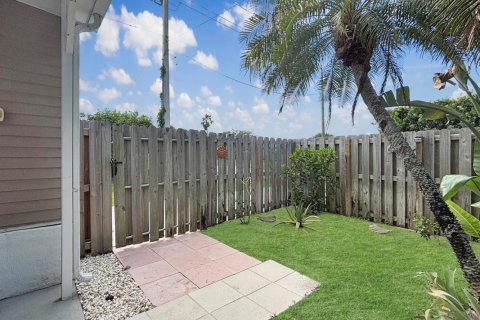 Apartment in Hobe Sound, Florida 2 bedrooms, 97.73 sq.m. № 2260676 - photo 24
