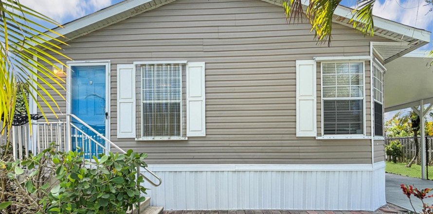 Apartment in Hobe Sound, Florida 2 bedrooms, 97.73 sq.m. № 2260676