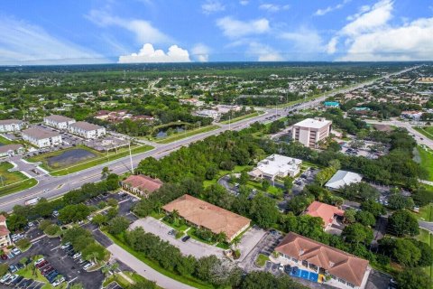 Immobilier commercial à vendre à Port St. Lucie, Floride № 2279529 - photo 5