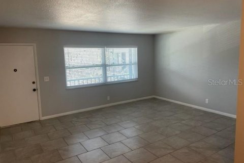 Apartment in Belleair Bluffs, Florida 1 bedroom, 71.53 sq.m. № 2103452 - photo 5