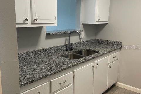 Apartment in Belleair Bluffs, Florida 1 bedroom, 71.53 sq.m. № 2103452 - photo 3