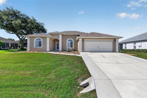 Casa en Ocala, Florida 2 dormitorios, 158.49 m2 № 2229411