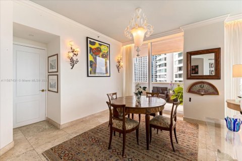Copropriété à vendre à Miami Beach, Floride: 3 chambres, 217.39 m2 № 1979421 - photo 18