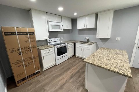 Commercial property in Clearwater, Florida 6 bedrooms, 315.03 sq.m. № 2429218 - photo 28