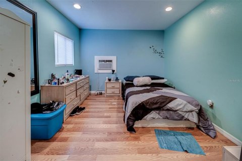 Commercial property in Clearwater, Florida 6 bedrooms, 315.03 sq.m. № 2429218 - photo 12