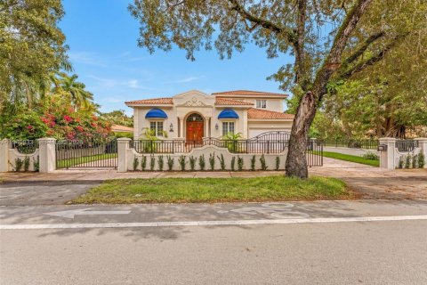 Купить виллу или дом в Корал-Гейблс, Флорида 5 спален, 340.77м2, № 2005568 - фото 3