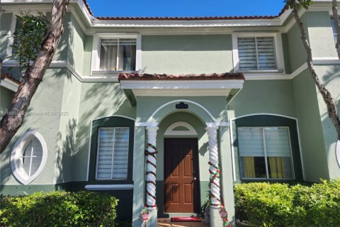 Touwnhouse à louer à Homestead, Floride: 3 chambres, 120.96 m2 № 1970652 - photo 1