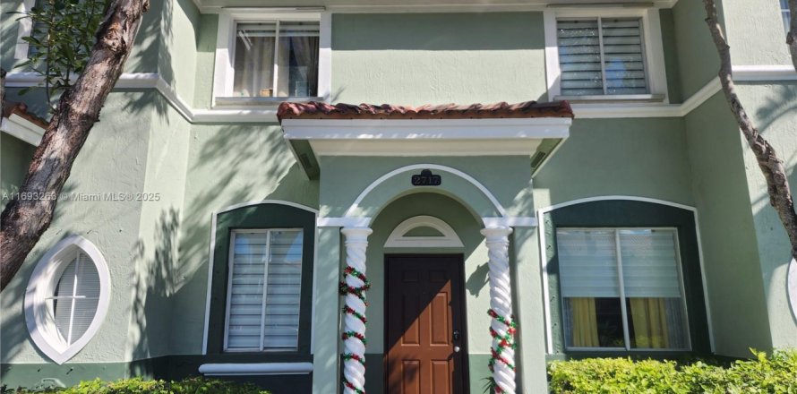 Touwnhouse à Homestead, Floride 3 chambres, 120.96 m2 № 1970652