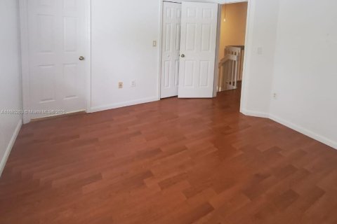 Touwnhouse à louer à Homestead, Floride: 3 chambres, 120.96 m2 № 1970652 - photo 14