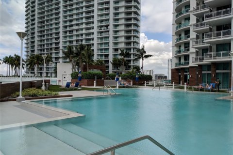 Apartment in Miami, Florida 3 bedrooms, 128.67 sq.m. № 2081323 - photo 5