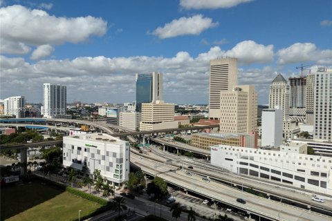 Apartment in Miami, Florida 3 bedrooms, 128.67 sq.m. № 2081323 - photo 21