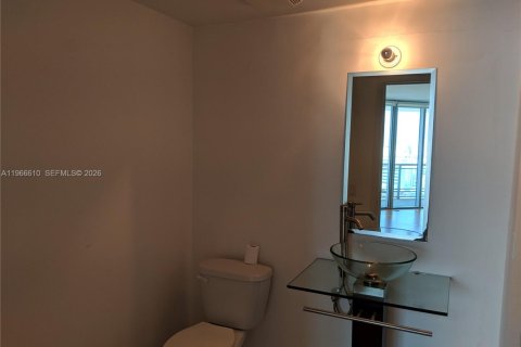 Apartment in Miami, Florida 3 bedrooms, 128.67 sq.m. № 2081323 - photo 13