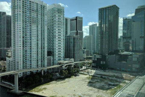 Apartment in Miami, Florida 3 bedrooms, 128.67 sq.m. № 2081323 - photo 11