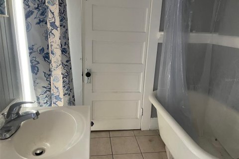 Casa en venta en Zephyrhills, Florida, 2 dormitorios, 136.01 m2 № 2377494 - foto 12