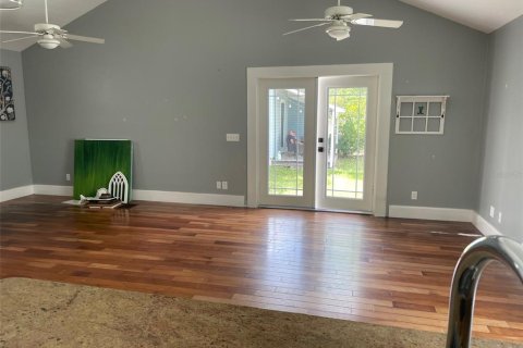 Casa en venta en Zephyrhills, Florida, 2 dormitorios, 136.01 m2 № 2377494 - foto 8