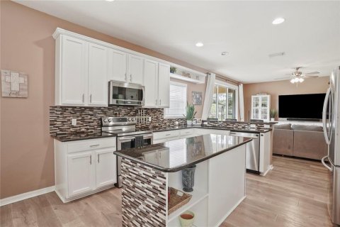 Casa en venta en Land O' Lakes, Florida, 4 dormitorios, 230.58 m2 № 1893913 - foto 10