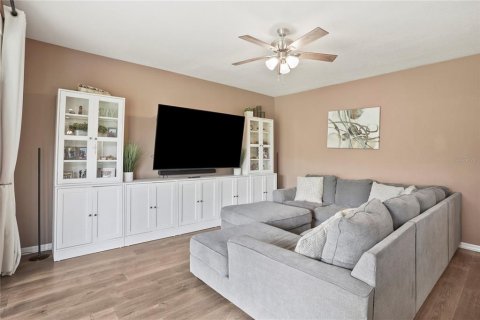 Casa en venta en Land O' Lakes, Florida, 4 dormitorios, 230.58 m2 № 1893913 - foto 6