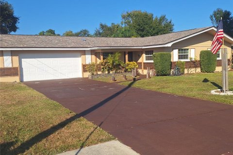 Casa en Clearwater, Florida 4 dormitorios, 172.89 m2 № 2364318